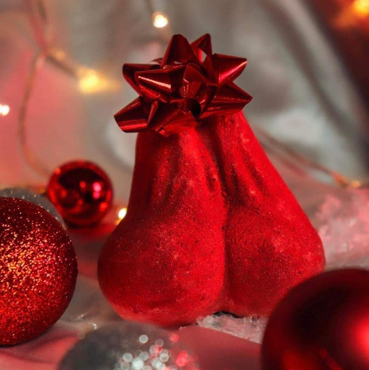 Santa's Sack Bath Bomb